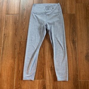 Athleta Women’s Transcend Textured Blue Striped Ankle Leggings Size M